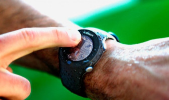 Часовник с GPS от Garmin Forerunner 610